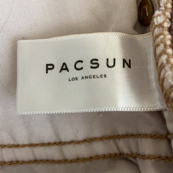 PacSun Button Fly Mid Rise Denim Shorts in Blush - Picture 5 of 7